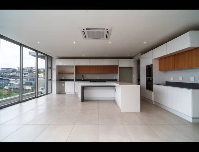 3 BEDROOM TOWNHOUSE FOR SALE IN LA LUCIA RIDGE